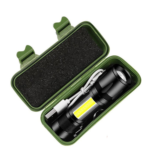 Mini Linterna LED Recargable – Potencia Compacta para Cada Aventura